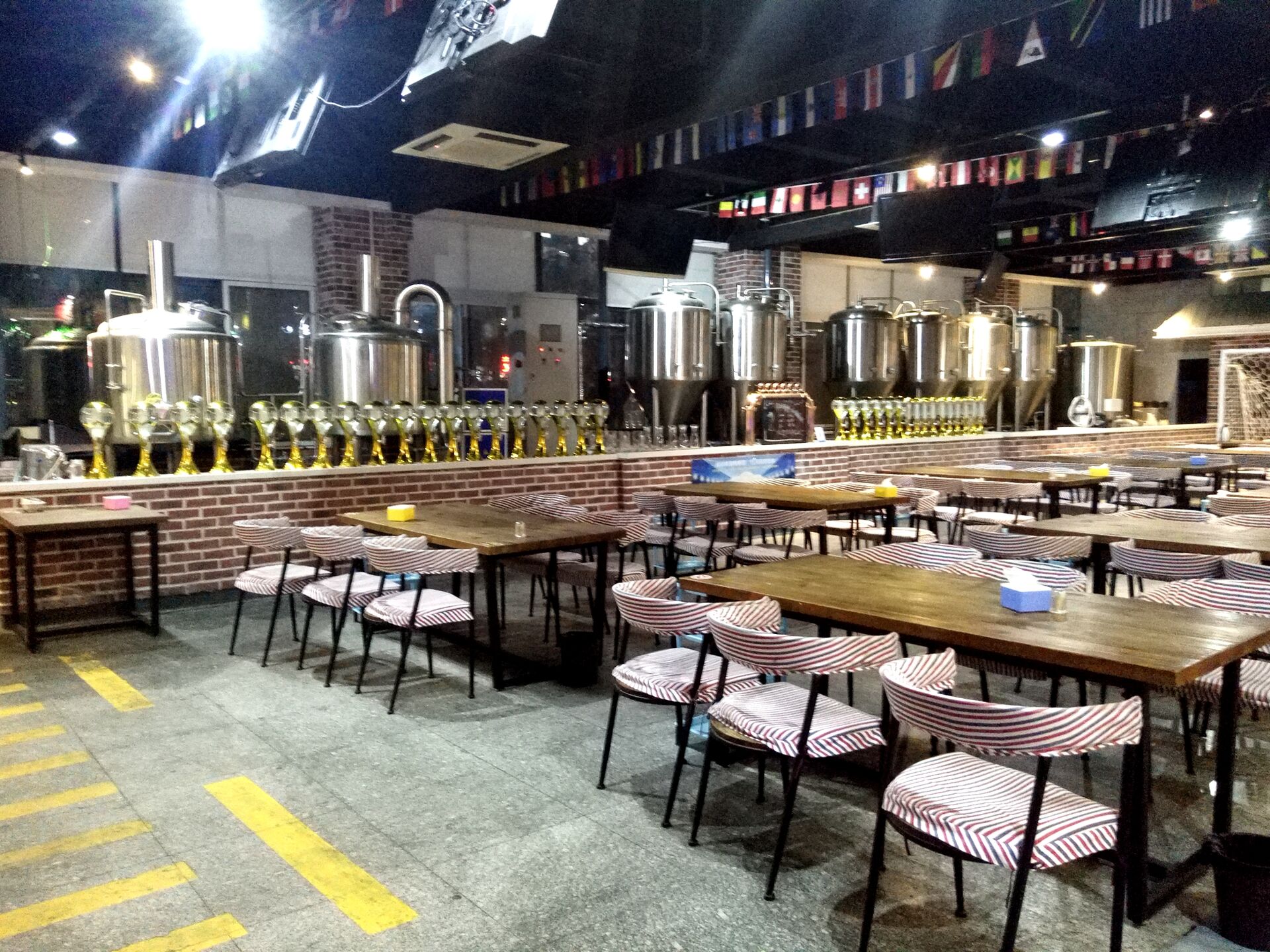 300L 3BBL NanoBrewery Beer Brewery Equipment System Solutions