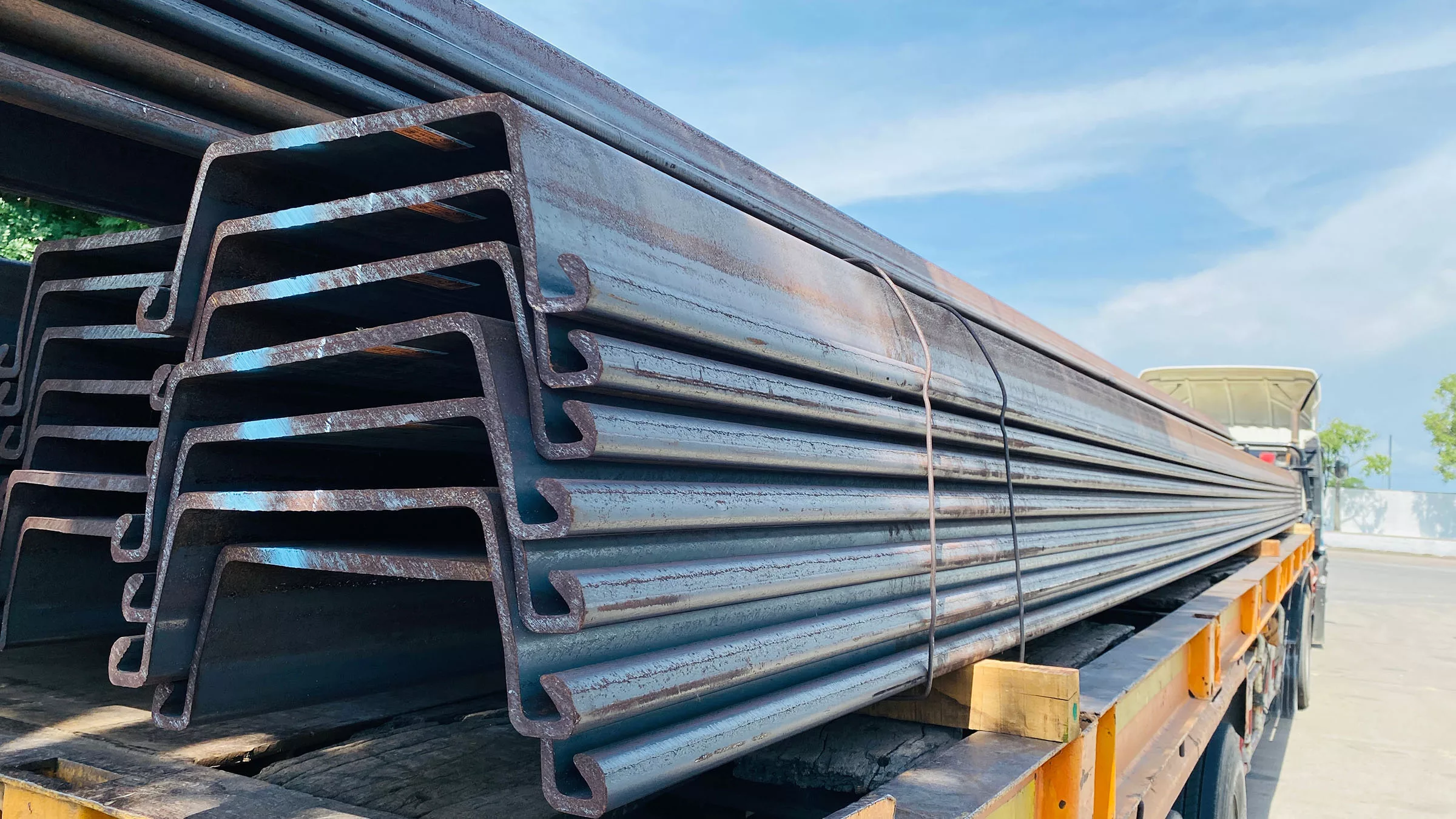 Hot Rolled Larsen Steel Sheet Pile Wholesale U/Z type Steel Piles Factory Wholesale Price 400x100x10.5