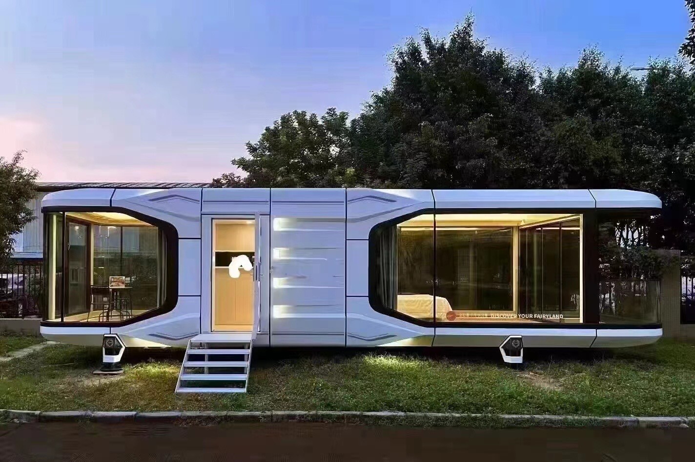High Quality New Luxury Space Capsule Movable Hotel House Room Container Cabin House Space Capsule Prefabricated Houses