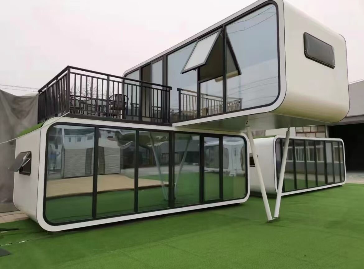 Extendable Luxury Modern Outdoor Portable Mobile Glamping Space Capsule Resort Hotel Tiny House