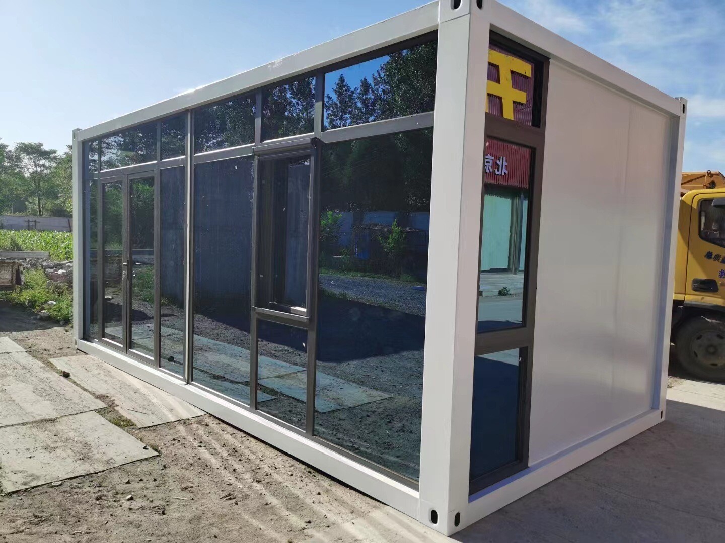 Economic Flat Pack Mini Casa Foldable Prefab Homes Prefabricated 20ft 40ft Office Folding Container House
