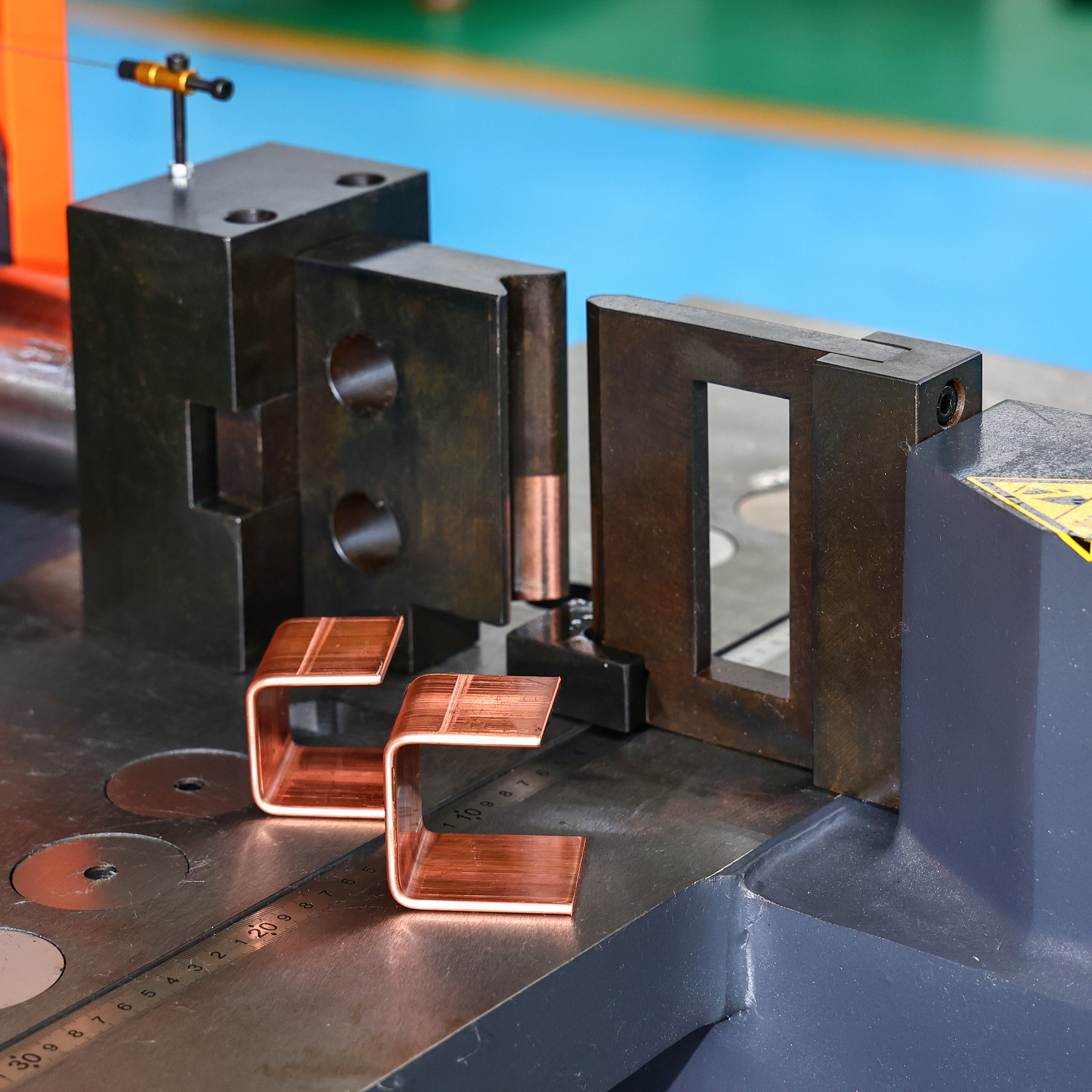 Стандартный станок для обработки шин 3 в 1 BPM-303CNC-6S/8S