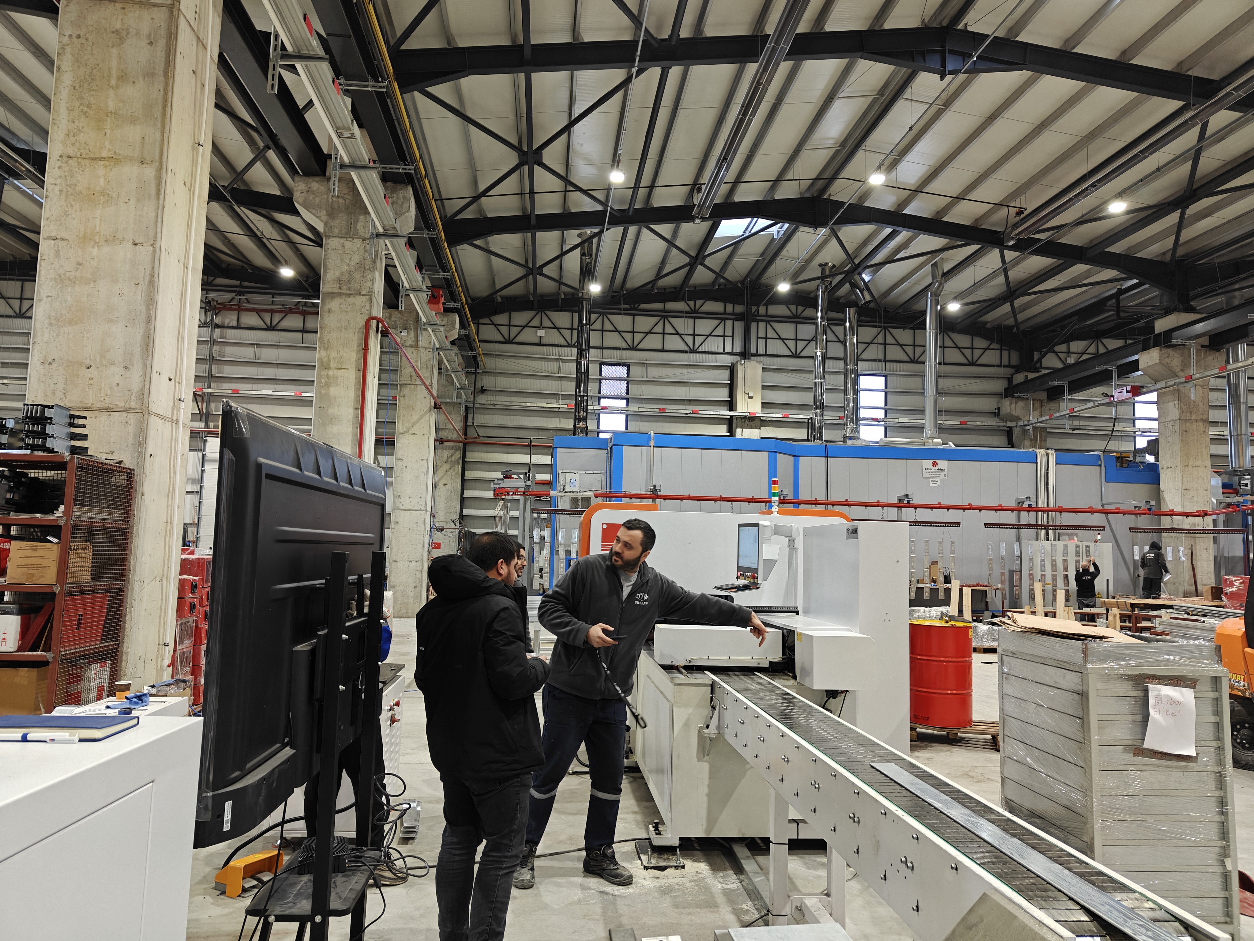 La línea de procesamiento de barras colectoras Beiene Intelligent Busduct se instaló con éxito en Turquía