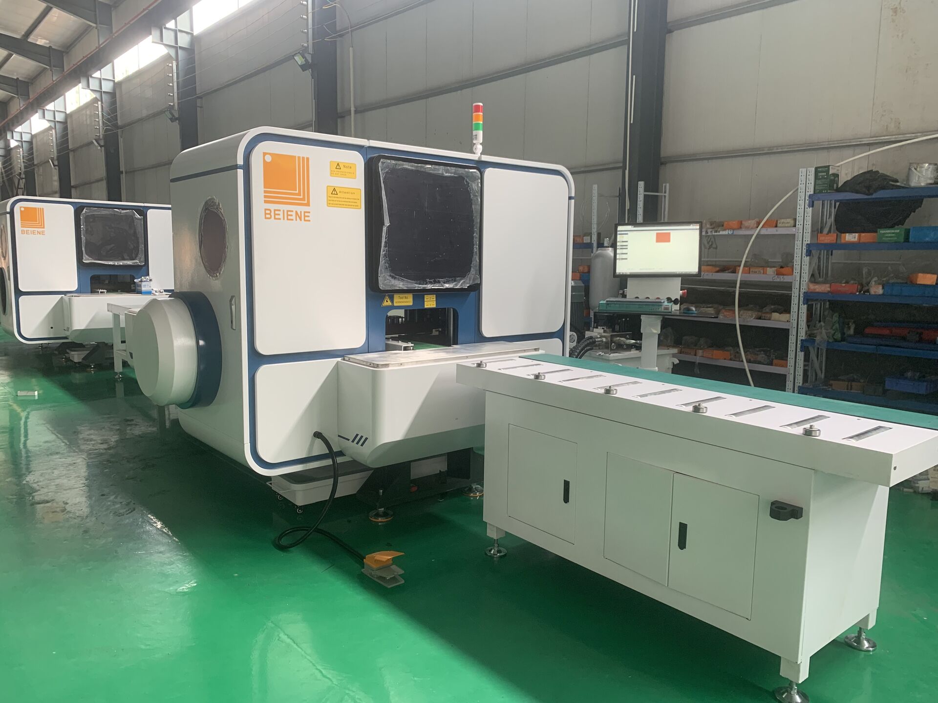 Máquina punzadora y cizalladora inteligente de barras colectoras 3D (EMAC-BP-80)