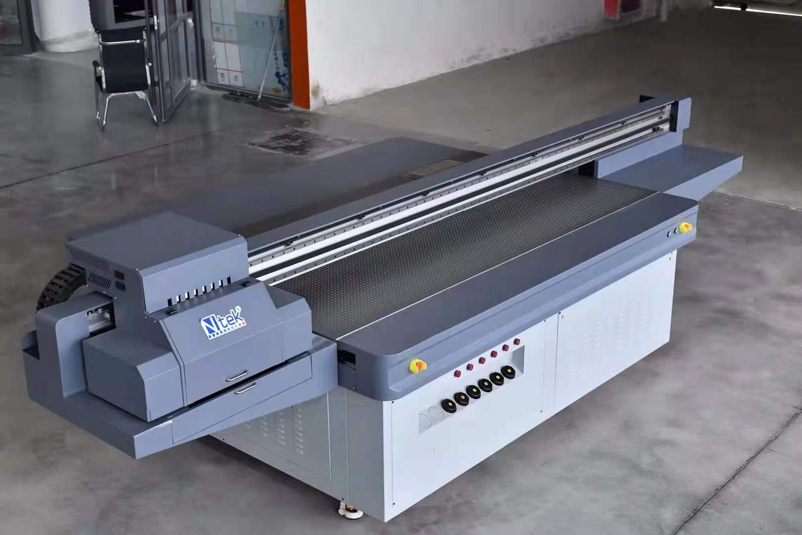 Wincolor UV flatbed printer: Leading the new trend of personalized customization in the automotive industry