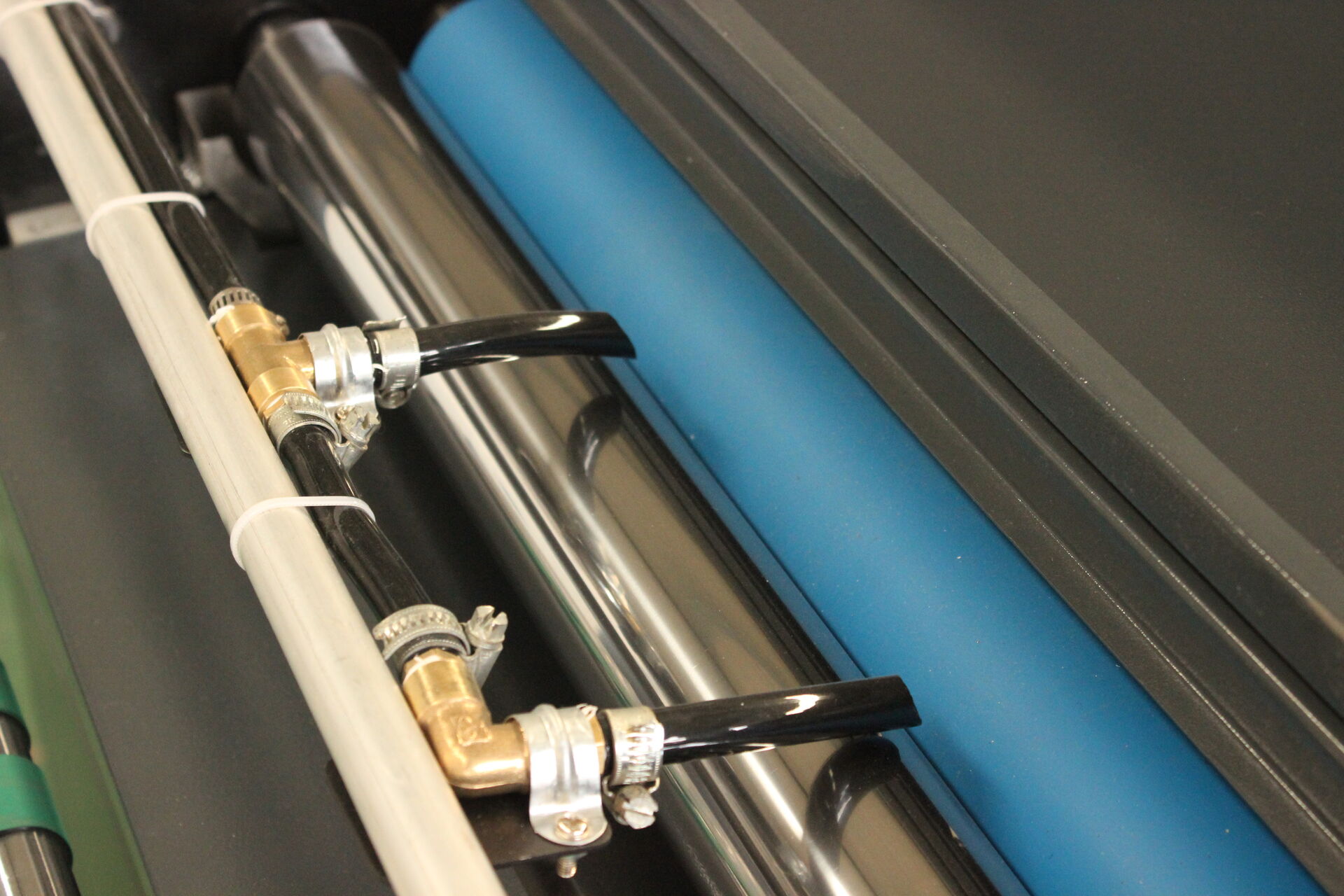 Streamline Your Print Operations with AUQH Series Automatic UV Coating Machine AUQH 24