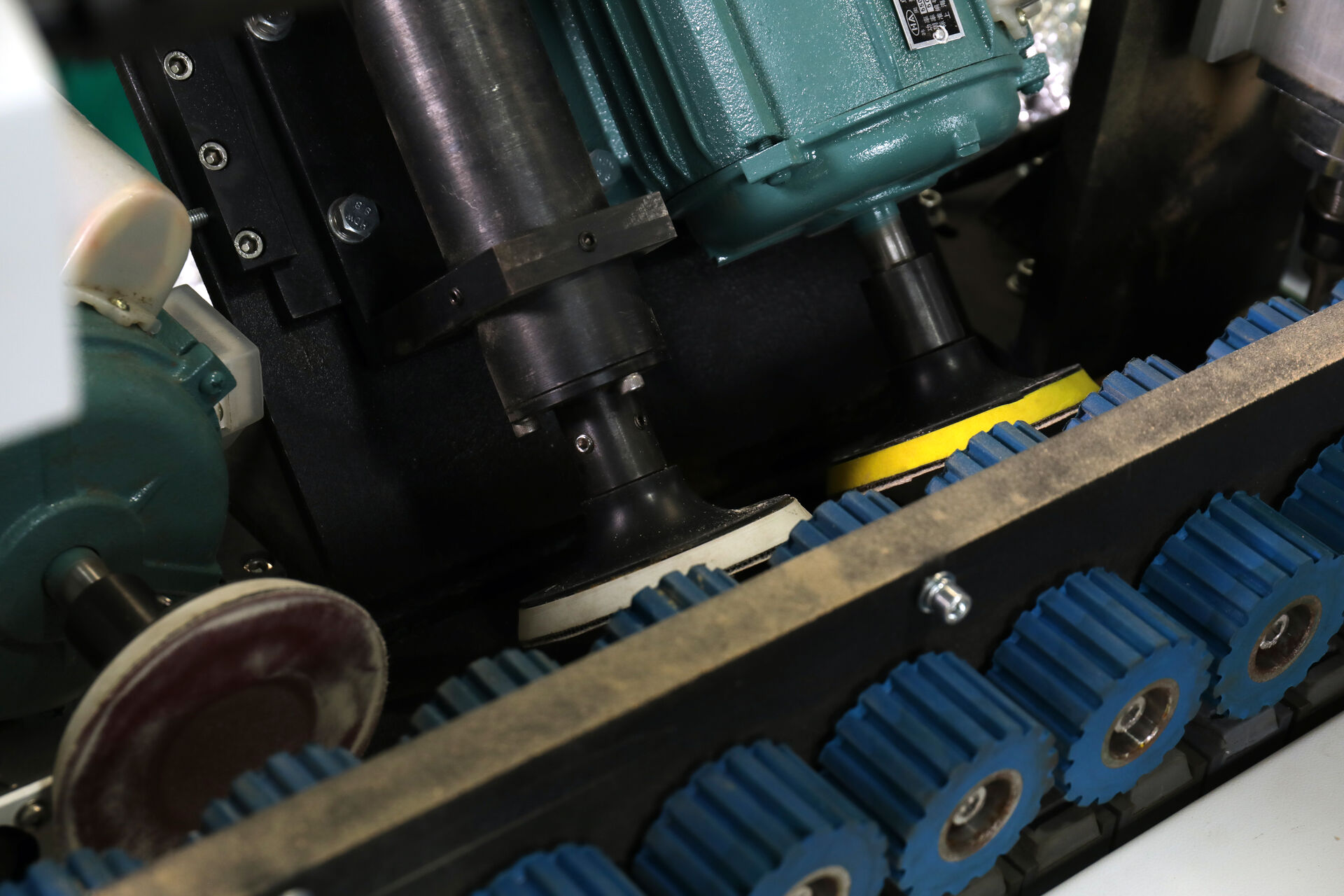 QHW-MDF Wood Gilding Machine