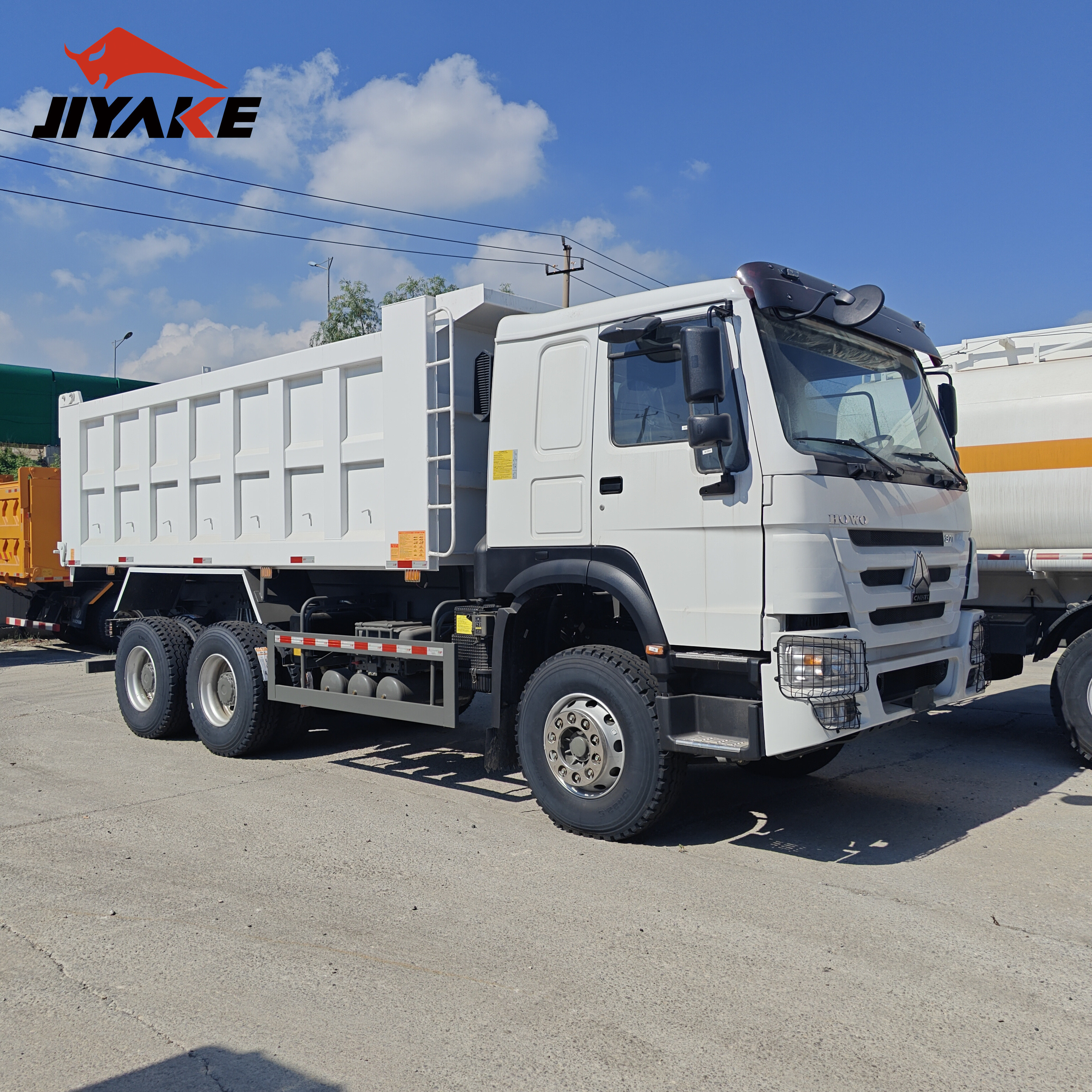 2025 Sinotruk HOWO 20-30 Ton 6X4/8X4/ 380HP/400HP Dump Tipper Truck  Factory Wholesale Best Price