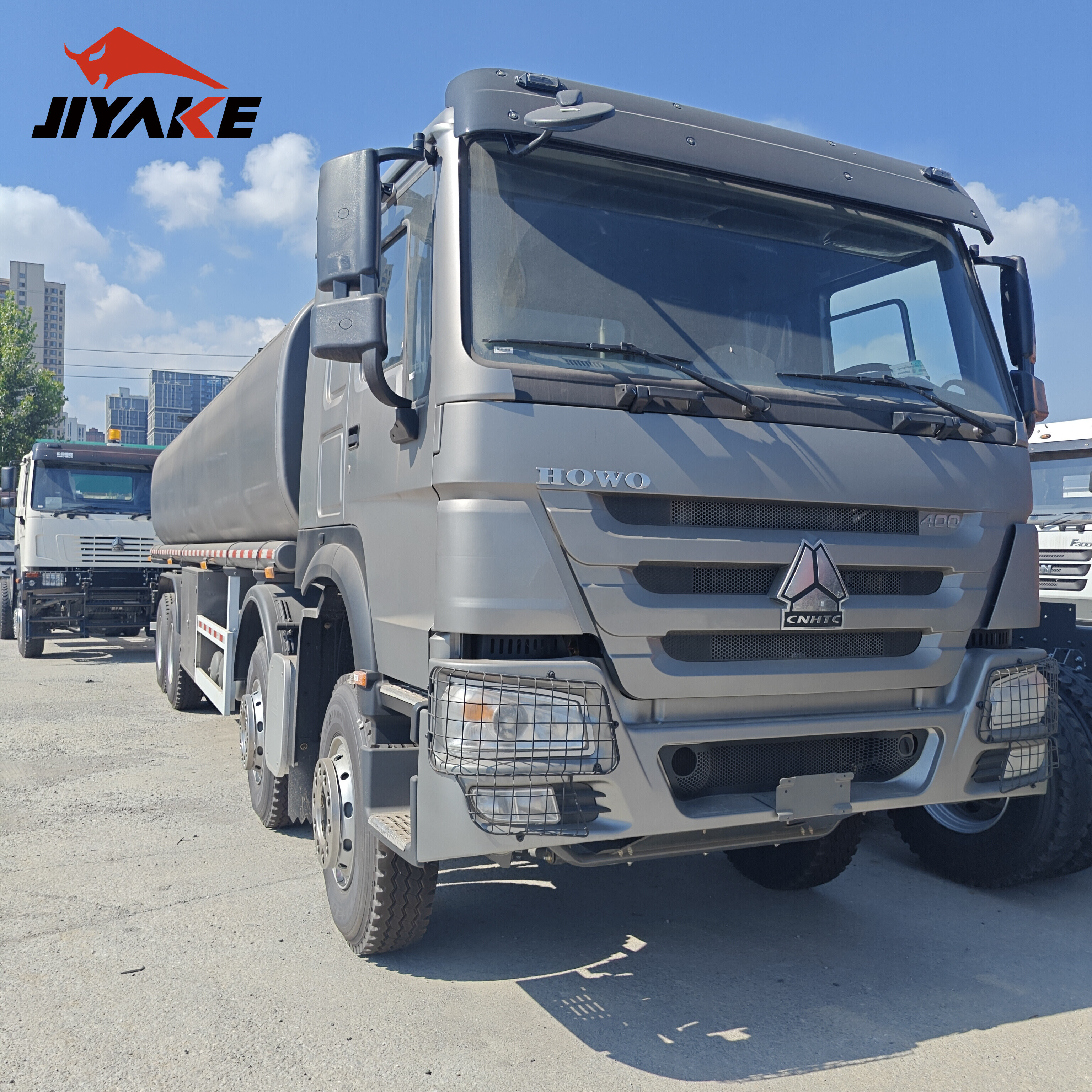 Sinotruk HOWO Tanker Oil Tank Truck 25000L 20000L Carbon Steel Tanker 6X4/8X4 10 Wheel 12 Wheel Oil Fuel Tanker Fuel Tanker Truck