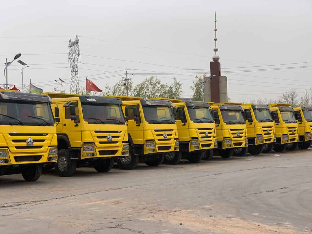 Second hand dump truck