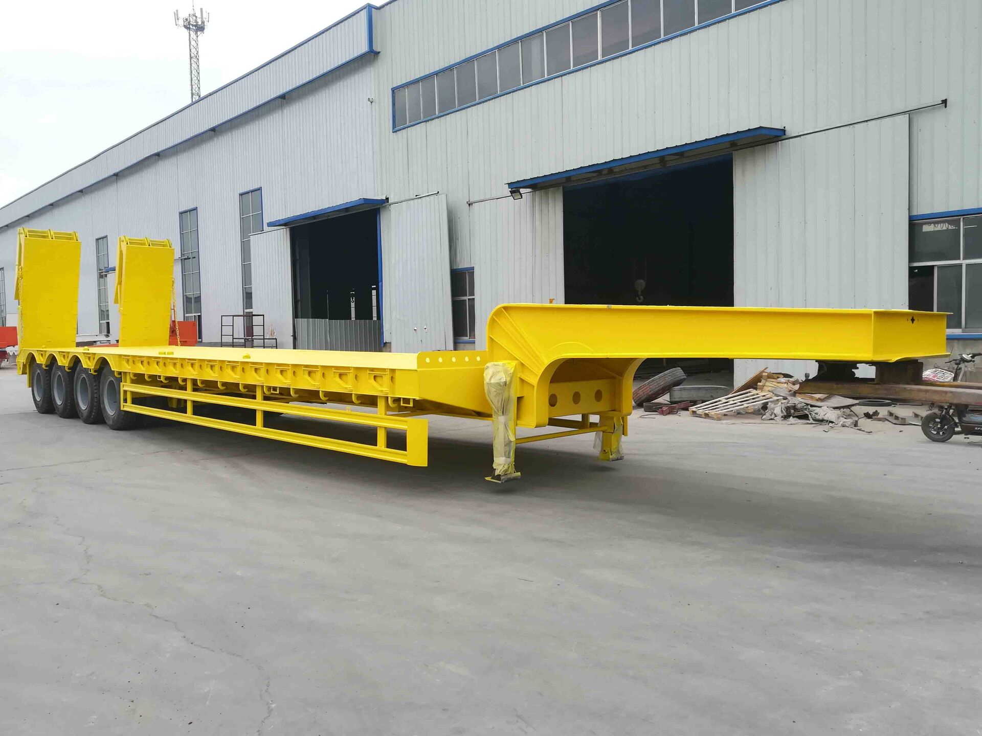 4 axles lowbed trailer