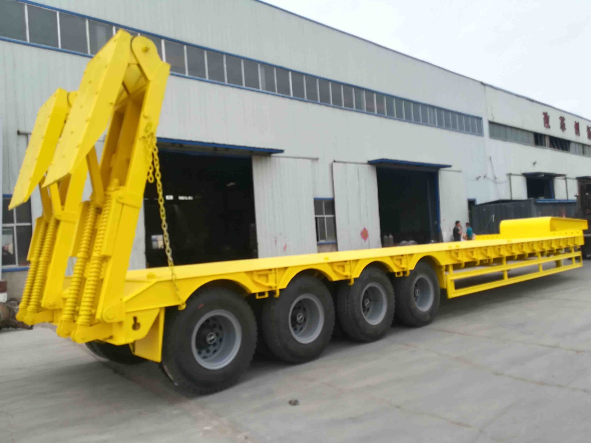 4 axles lowbed trailer