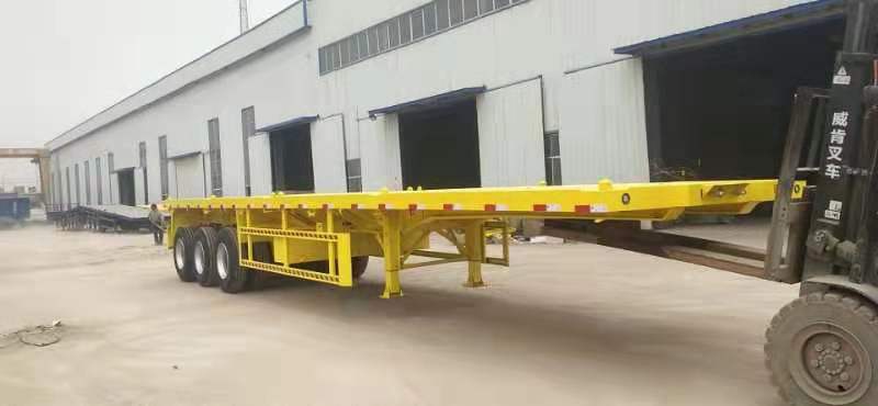 Flatbed semi trailer
