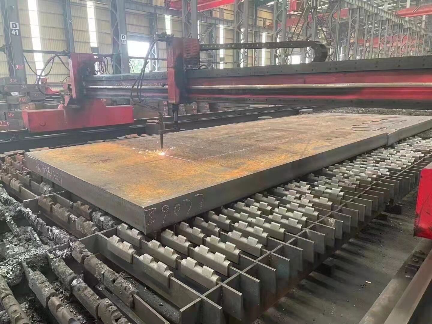 Special design hot rolled carbon steel plate