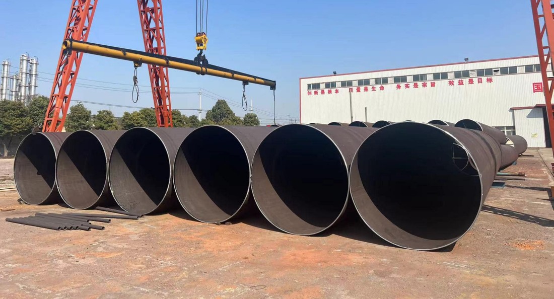 carbon steel pipe (1).png