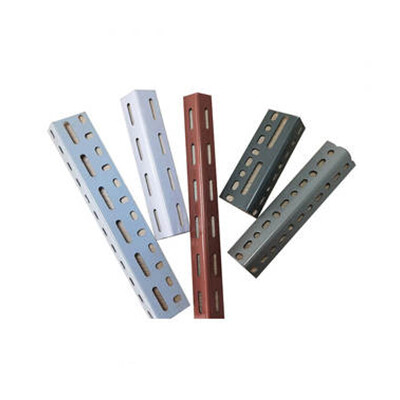 Punched painted angle steel SS400/ST37-2