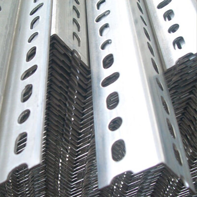 Punched painted angle steel SS400/ST37-2