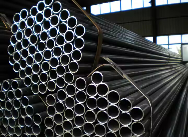 Mild Carbon Steel Q235 BS1139 Black welded steel pipe 