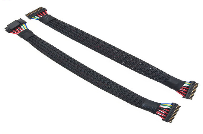 arnés de cable de encargo torcido echada Ul1571 de 1.25m m con trenzado en color negro arnés de cable de encargo torcido echada Ul1571 de 1.25m m con trenzado en color negro