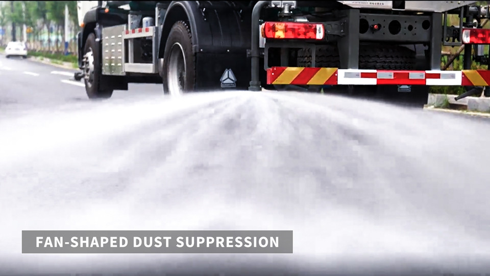 sinotruk-howo-eletric-truck-sprinkler-side-view-JYJ5187GSSEV-rear-dust-suppression.jpg