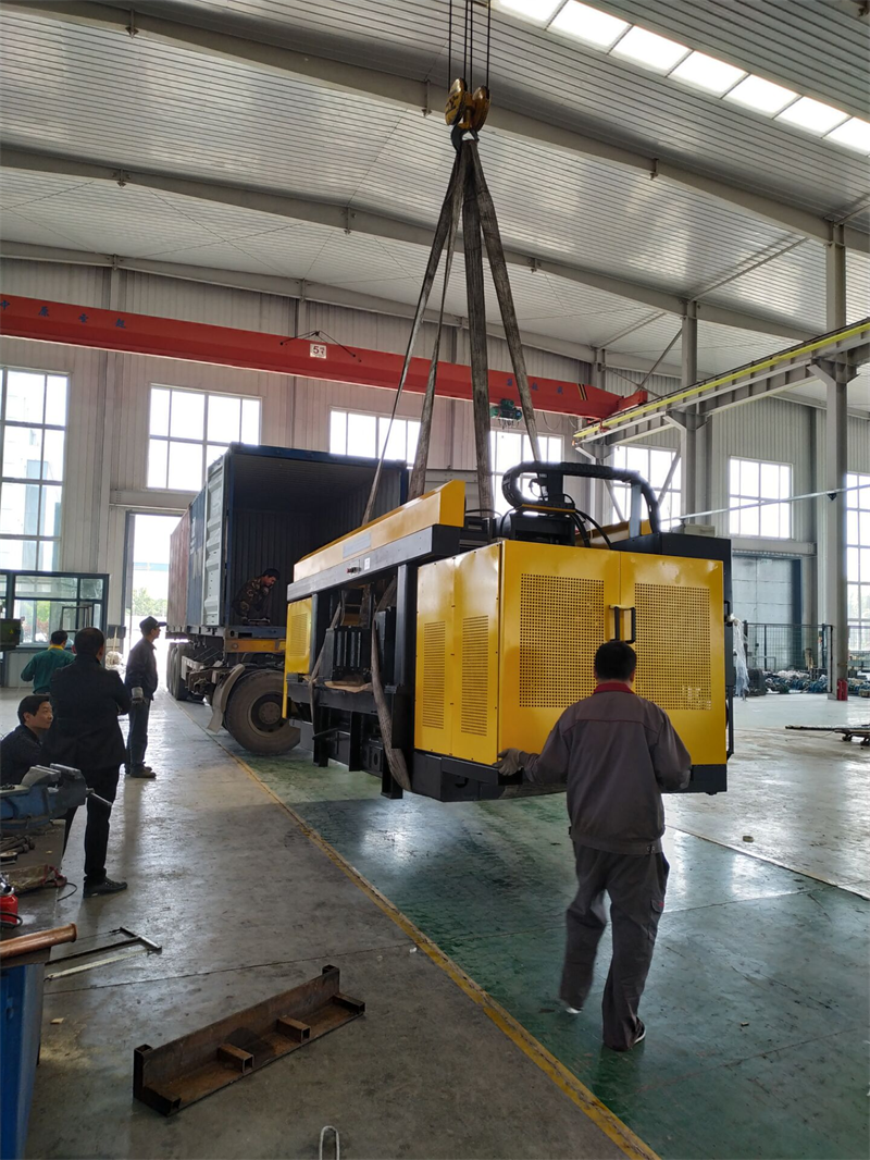 In April 20 2020, Jinan Liaoyuan Machine Co., Ltd dispatched one set of CNC H beam drilling machine TDD1250 and one set of CNC steel plate marking punching drilling machine CPD103 to Vietnam