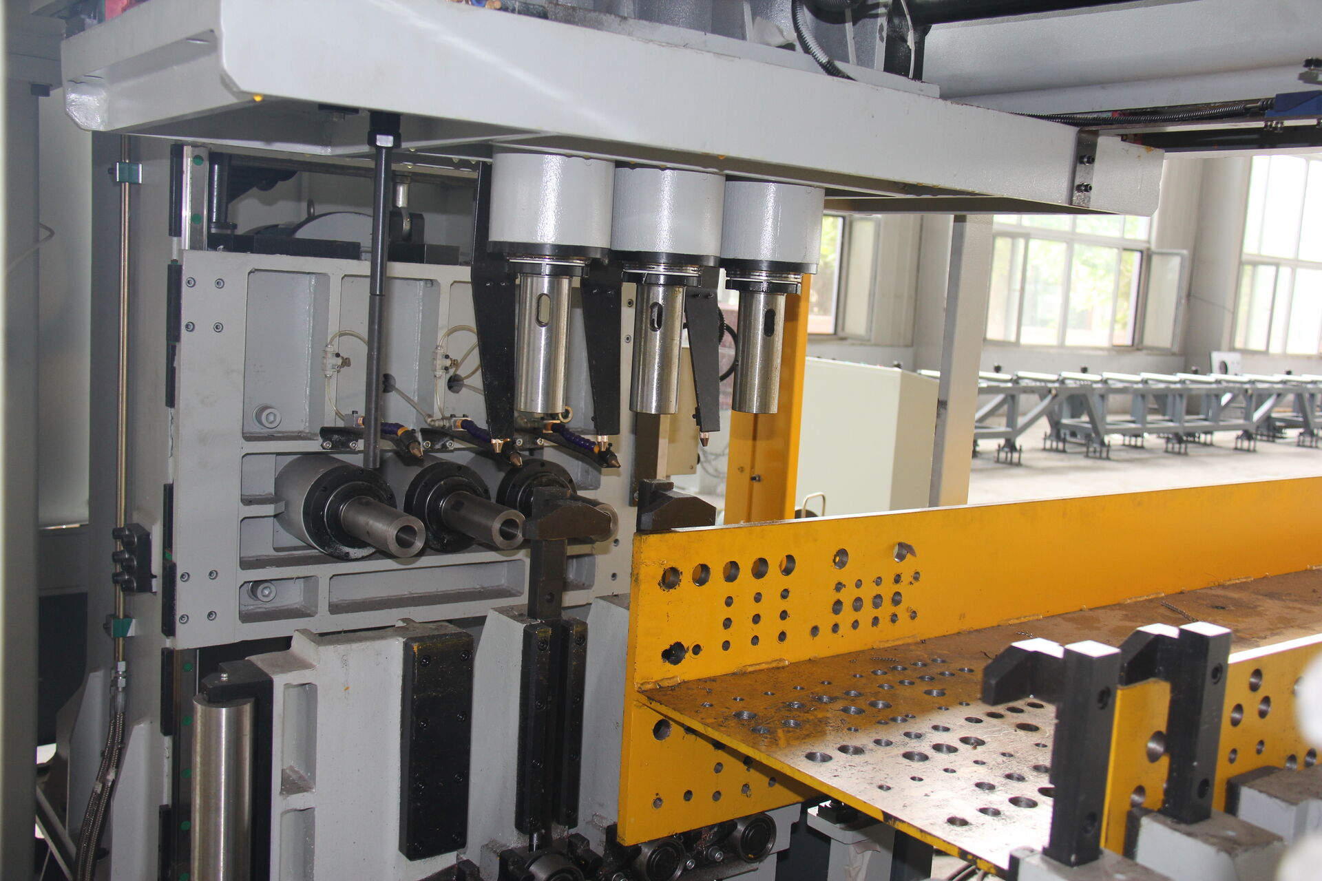 CNC Beam Drill Band Saw Production Line DSS400