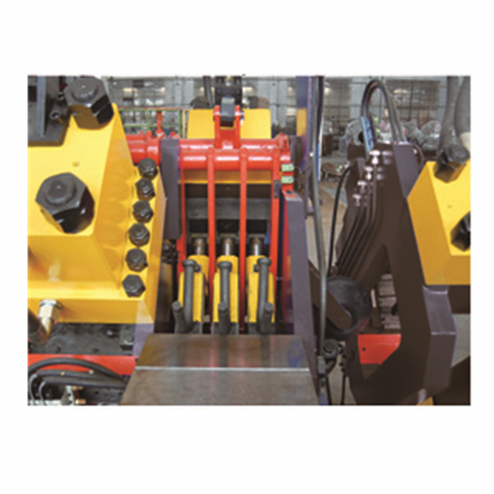 CNC Anlge Punching Cutting Line APL1516