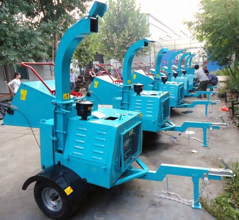 Diesel engine wood chipper (21).jpg