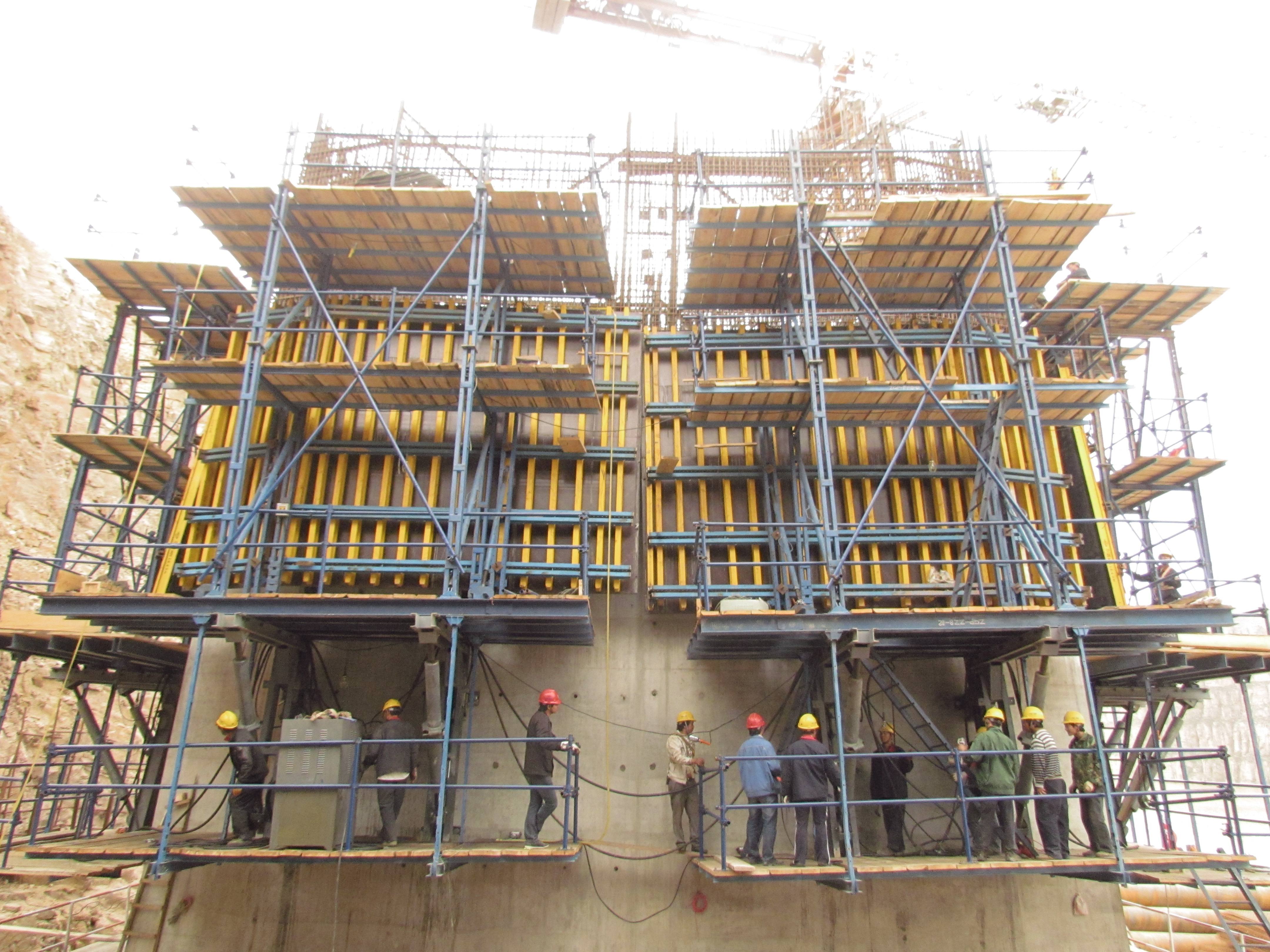 Steel in Construction: Advantages, Challenges, and Trends