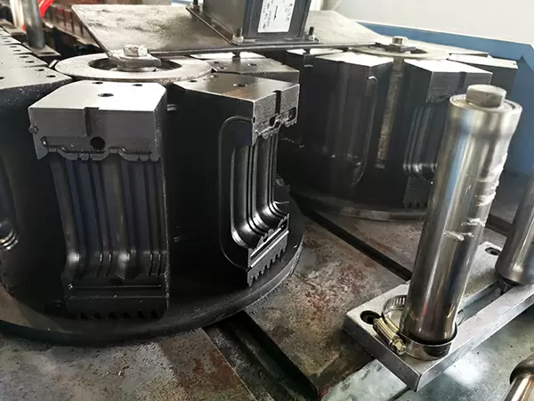Bridge prestressed ribbed PE corrugated flat /bamboo pipe machine production line