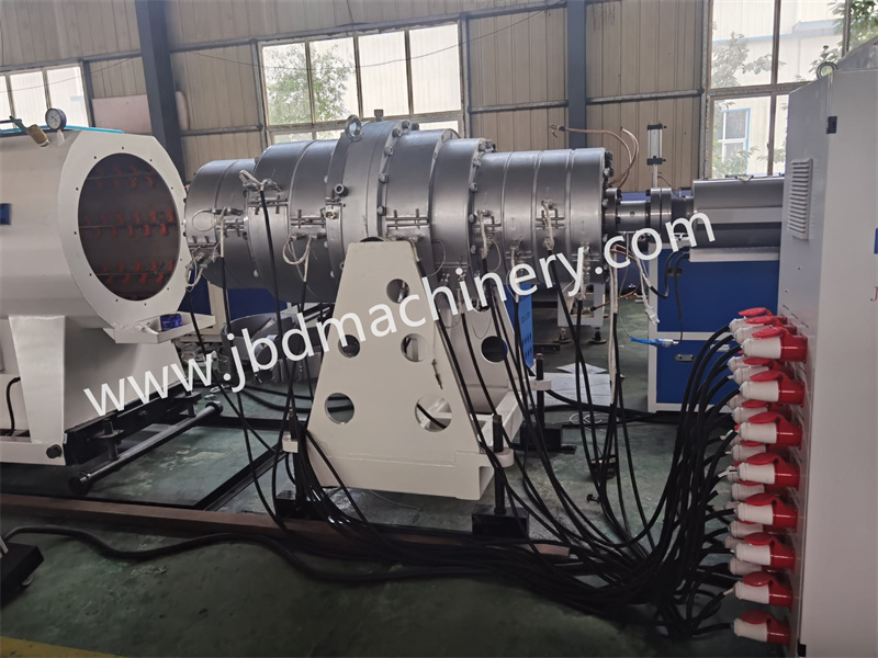 PE Water Supply Pipe/Gas Pipe/Oil Pipe/Heat Preservation Pipe Production Line
