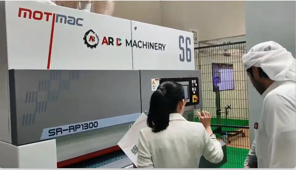 موتيماك SR-RP1300 يتألق في معرض دبي للأخشاب