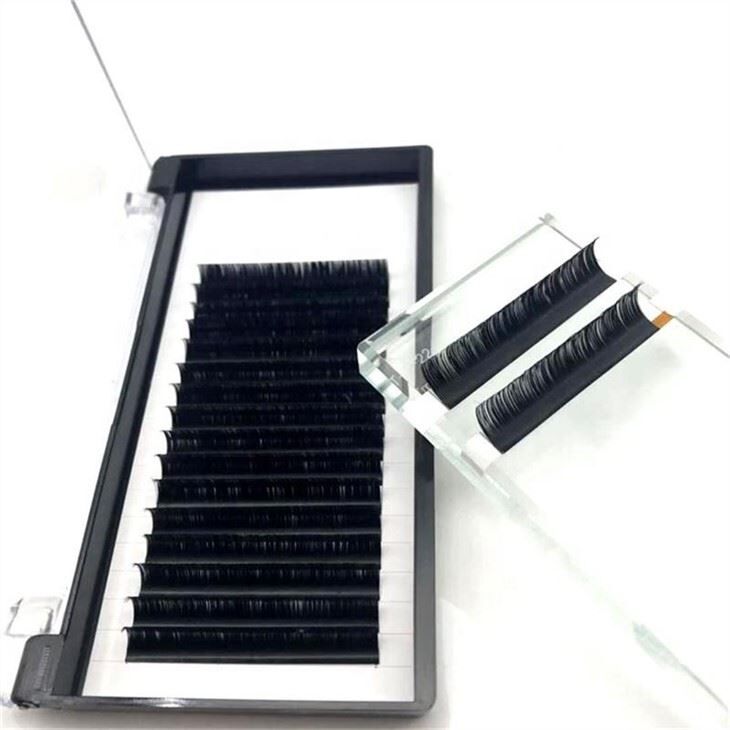 Matte Black Volume Lash