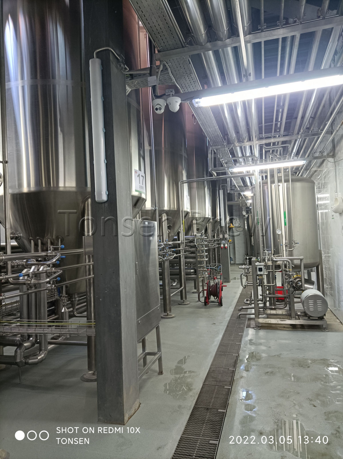 fermentation tanks 10t (1).jpg