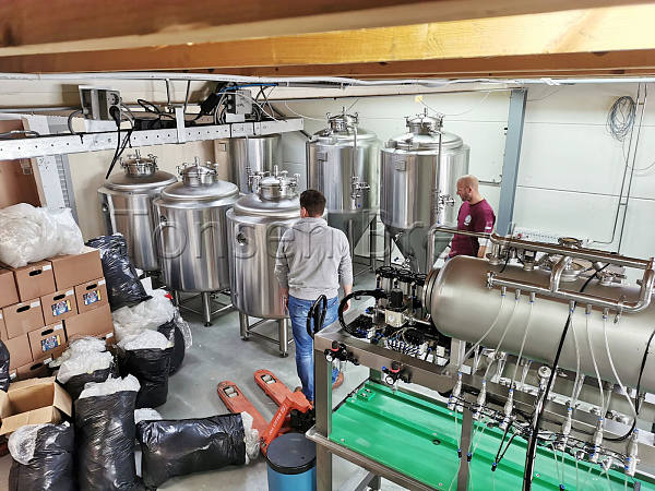 500L craft brewery in Europe,cool video of the first brewing day!