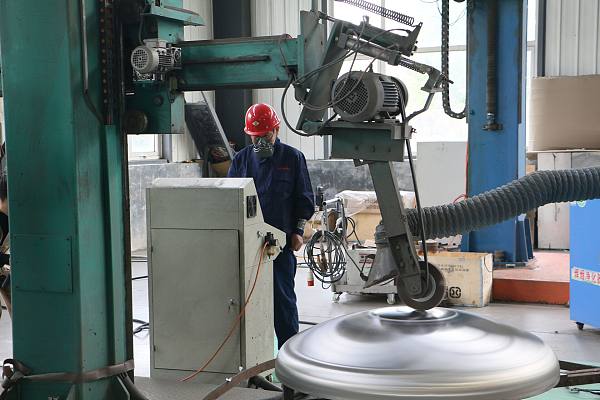 Tank body outside / inside polishing, dished head inside / outside polishing, Ensure that the polishing accuracy meets the sanitary requirements. 