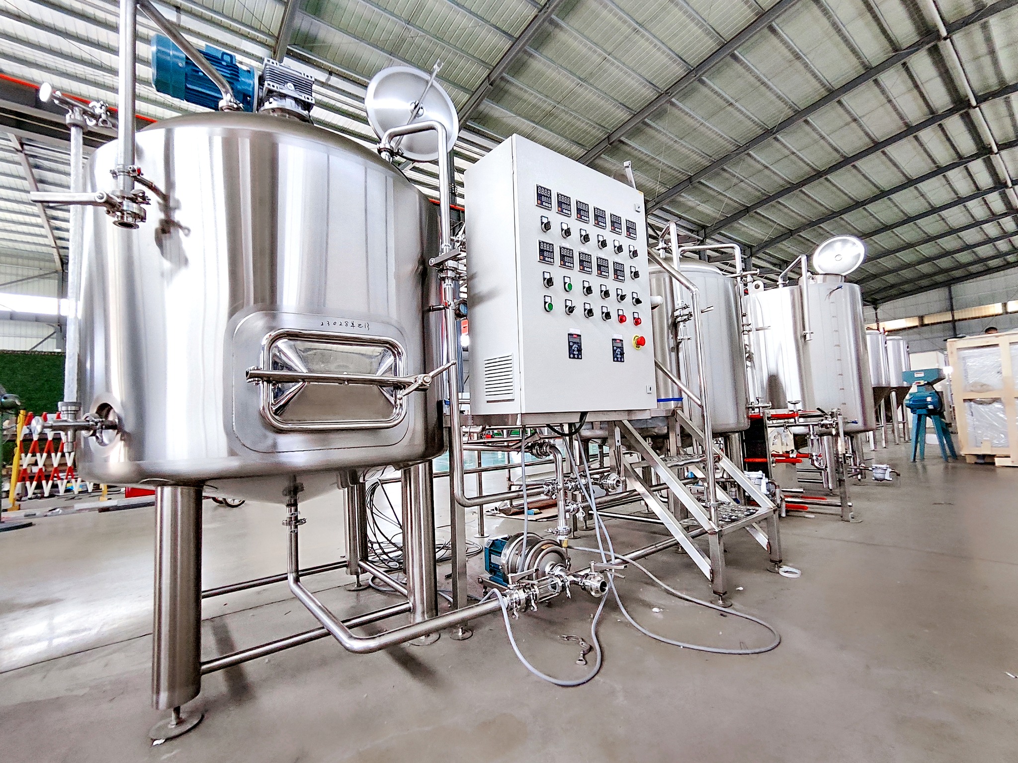 Soda water brewing system