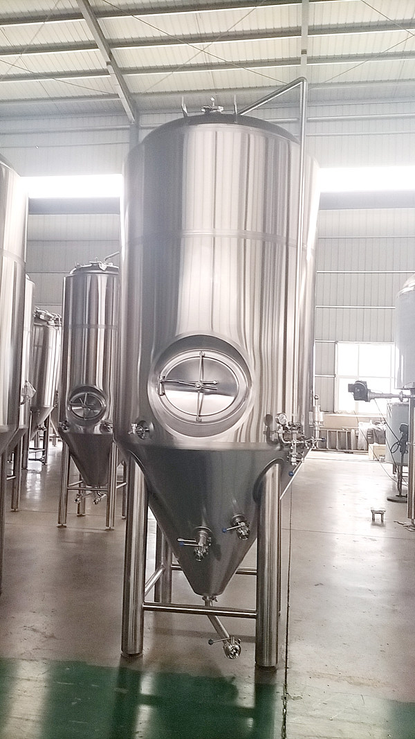 2000L Double Sayer Conical Fermentaton Tank will be completed,Please contact us for more information!!