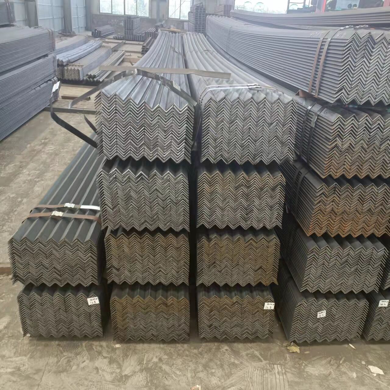  A36 ASTM Angle Steel