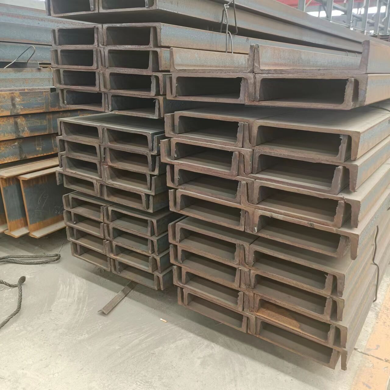 SS400 C Channel Steel