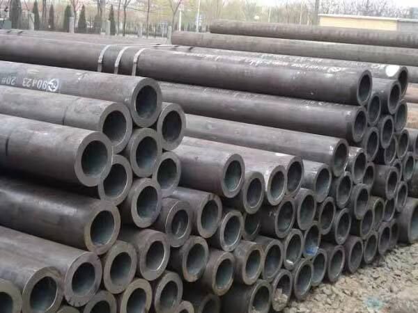Welded steel pipe