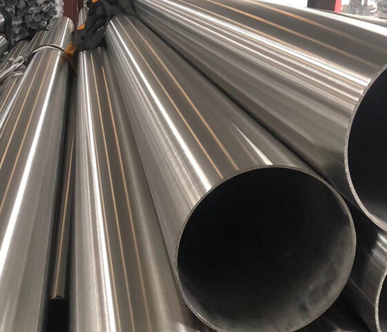 Large caliber stainless steel seamless pipe
