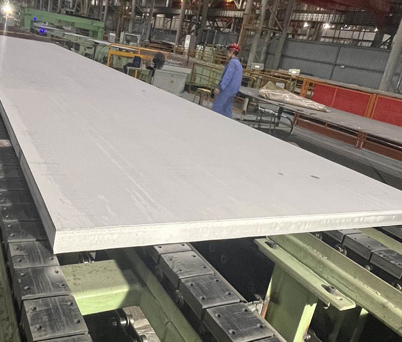 Overview of the production of ultra-wide stainless steel plates