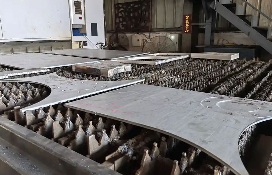 Medium And Thick Steel Plate Cutting