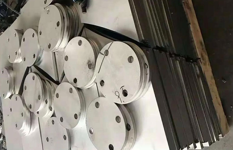 Stainless steel cutting and processing