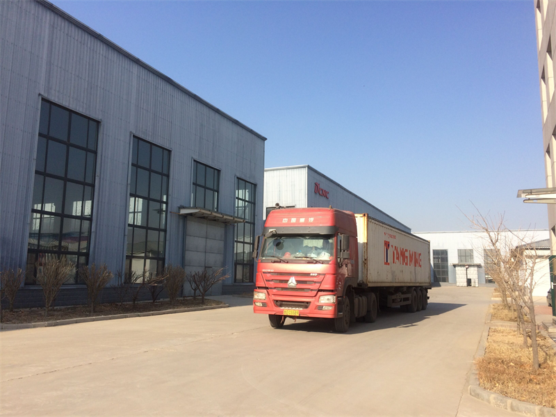 В начале марта 2020 года компания Jinan Liaoyuan Machine Co., Ltd отправила один комплект станков для сверления стальных листов с ЧПУ DPD2016 в Саудовскую Аравию.