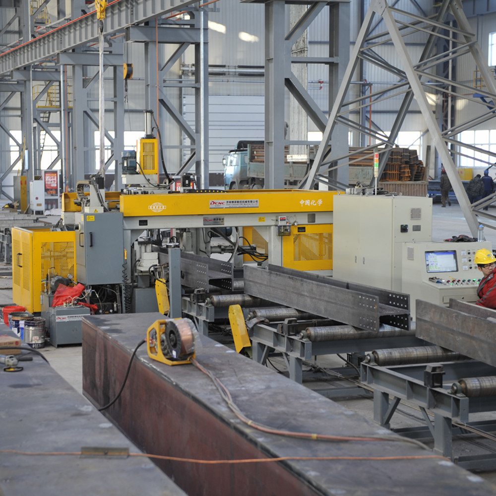 Станок для трехмерного сверления балок с ЧПУ TDD1250