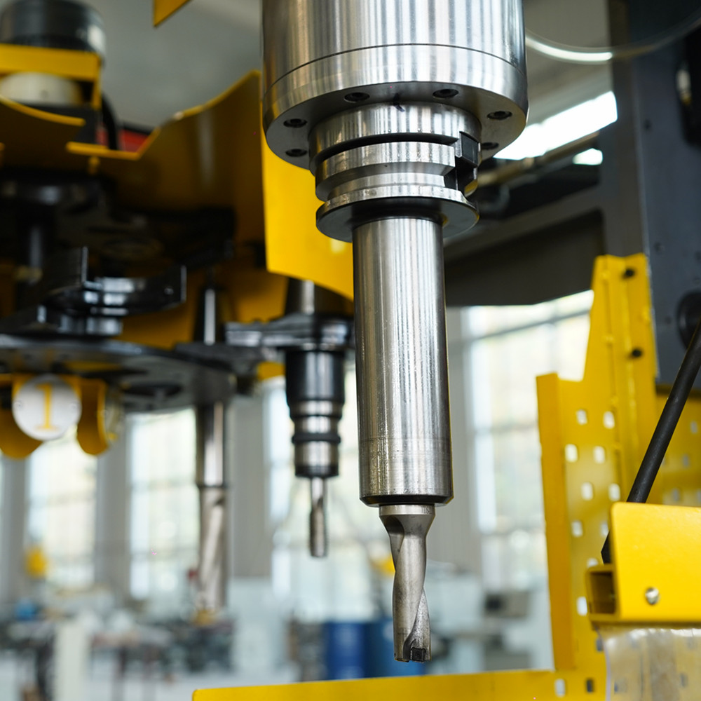 Высокоскоростной сверлильный станок с ЧПУ PHD2016