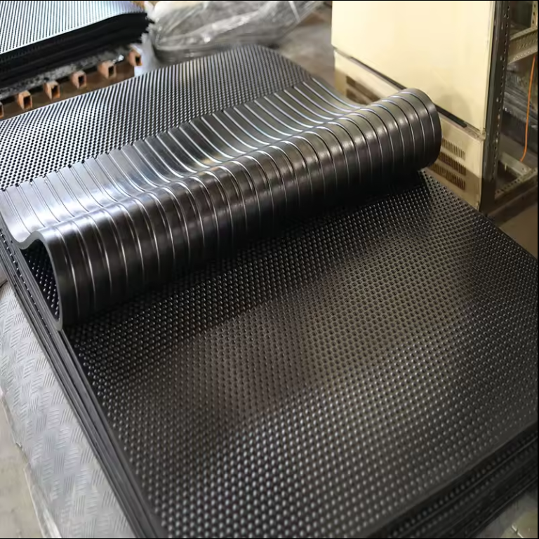 High-Performance Cattle and Sheep Mat