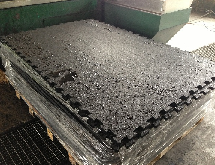 Amoebic Top Rubber Mat